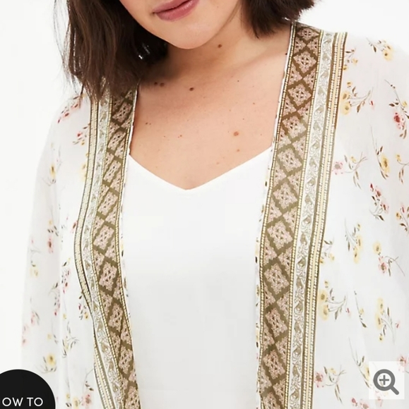 Torrid Floral Ruana - Picture 4 of 6